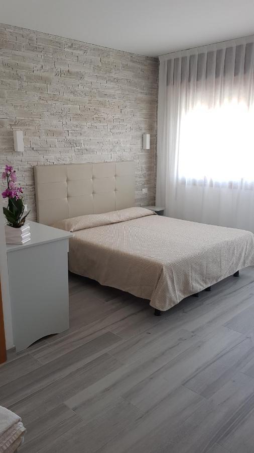 סוטומרינה Albergo Paris מראה חיצוני תמונה