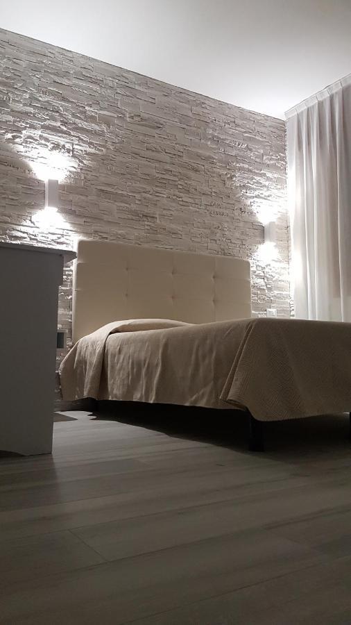 סוטומרינה Albergo Paris מראה חיצוני תמונה