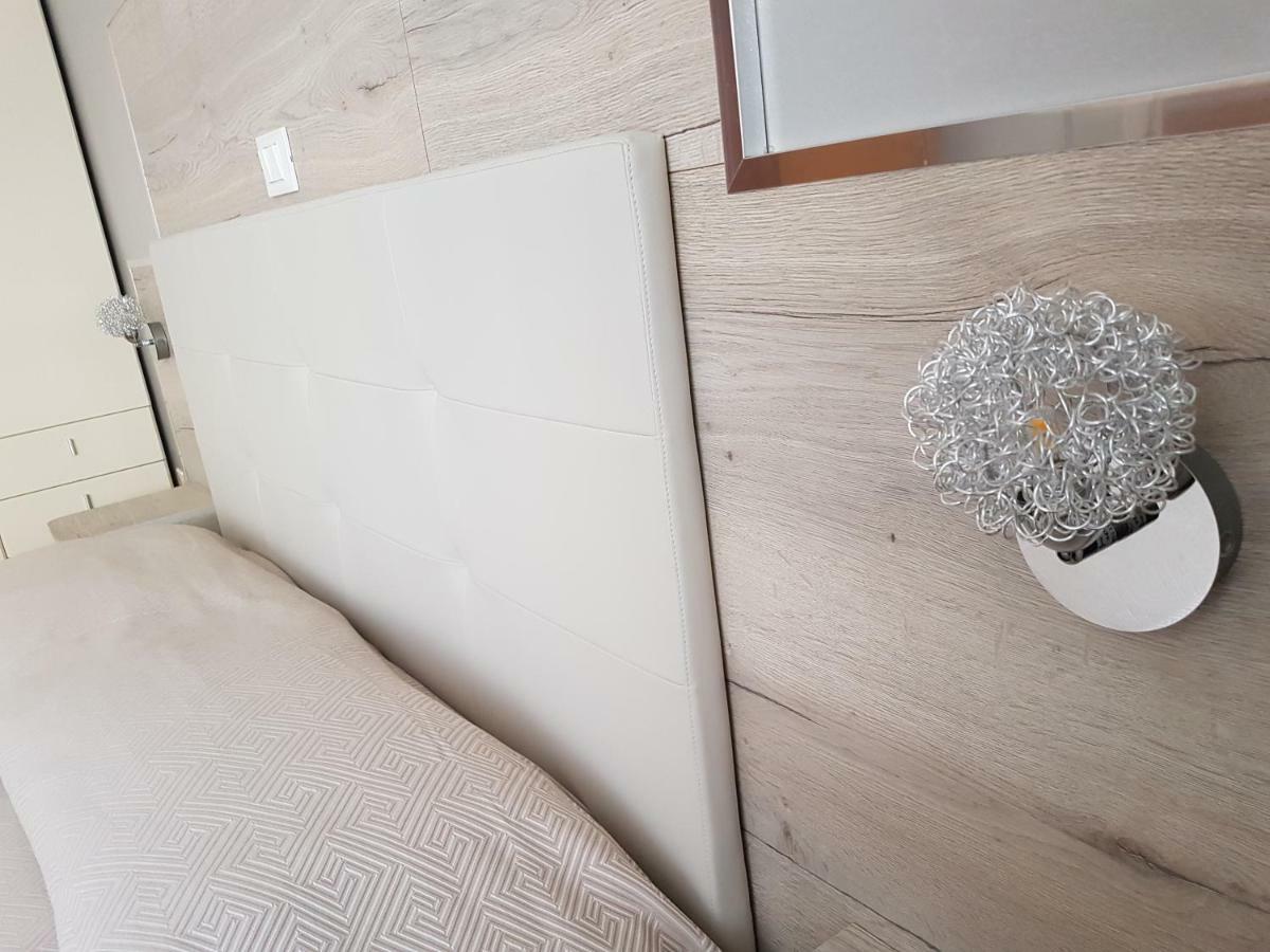 סוטומרינה Albergo Paris מראה חיצוני תמונה