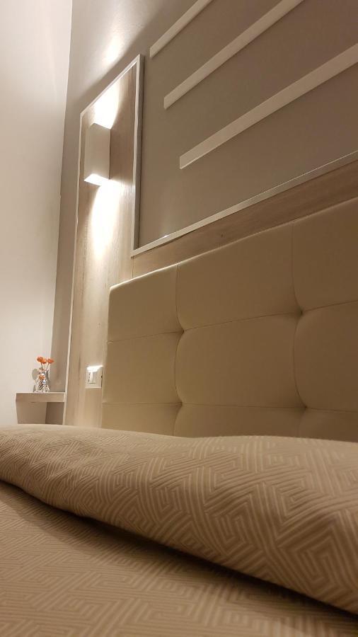 סוטומרינה Albergo Paris מראה חיצוני תמונה